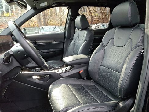 Used 2023 Kia Telluride SX X-Line image 11