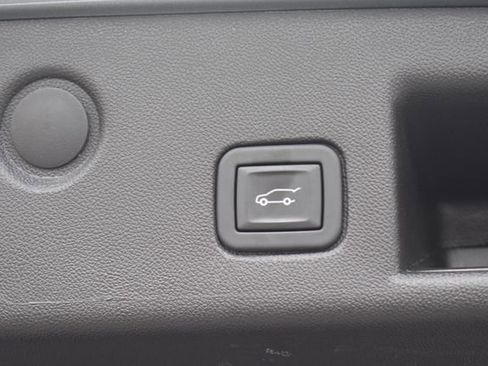 Certified 2024 Chevrolet Equinox LT w/ LPO, Floor Liner Package FWD image 19