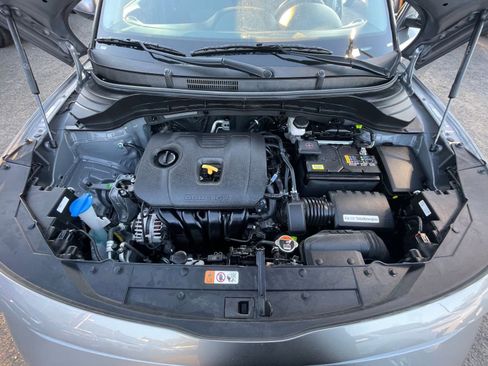 Used 2025 Kia Soul LX w/ LX Technology Package image 30