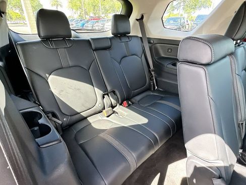 Used 2025 Honda Pilot EX-L image 26