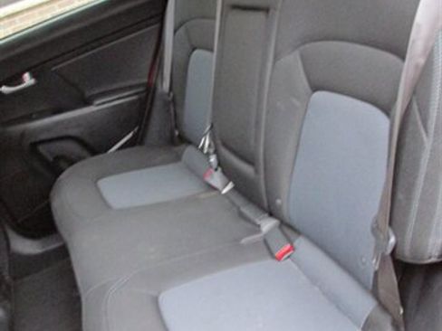 Used 2015 Kia Sportage LX image 11