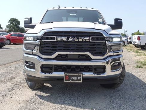 New 2025 RAM 3500 4x4 Crew Cab DRW image 2