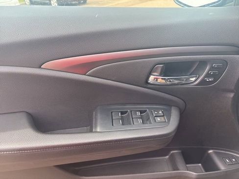 Used 2022 Honda Pilot Special Edition image 11