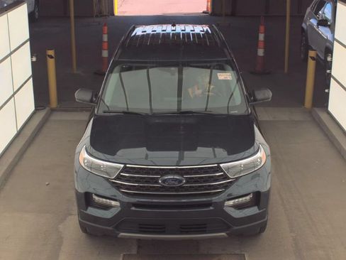 Used 2024 Ford Explorer XLT w/ Equipment Group 202A AWD/4WD image 3