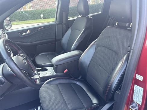 Used 2024 Ford Escape ST-Line image 13