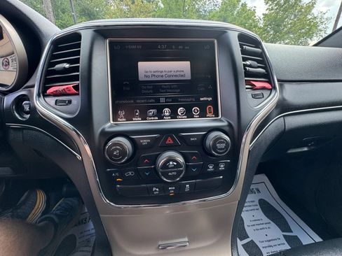 Used 2015 Jeep Grand Cherokee Limited AWD/4WD image 17