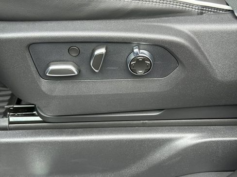 New 2026 GMC Sierra 1500 AT4X AWD/4WD image 17