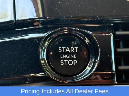 Used 2025 Nissan Pathfinder SL w/ SL Premium Package AWD/4WD image 12