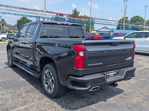 Used 2022 Chevrolet Silverado 1500 High Country w/ Z71 Off-Road Package AWD/4WD image 5