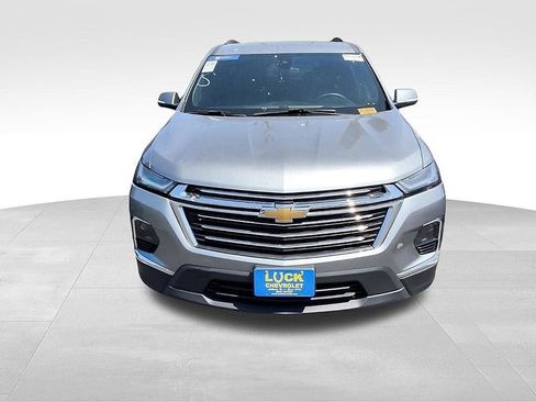 Used 2023 Chevrolet Traverse LT AWD/4WD image 4