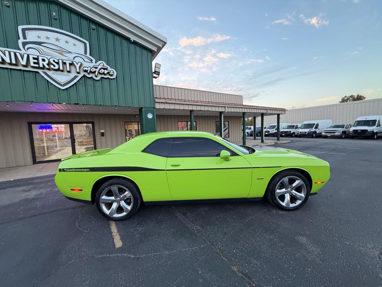 Used 2015 Dodge Challenger R/T w/ Quick Order Package 28B R/T RWD image 2