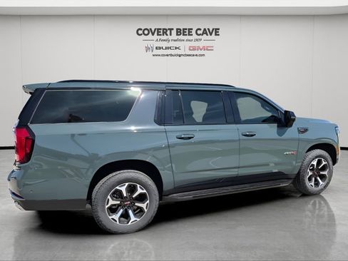 New 2026 GMC Yukon XL AT4 w/ AT4 Preferred Package image 10