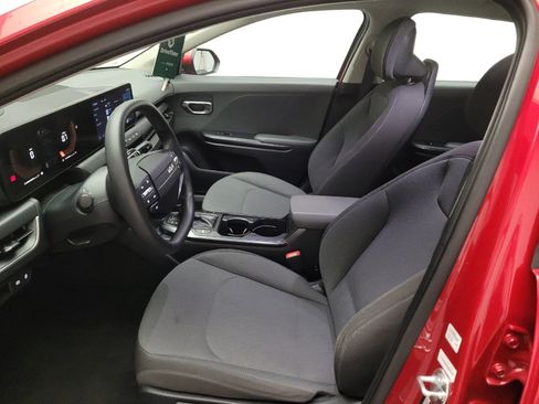 Used 2025 Kia K4 FWD image 17