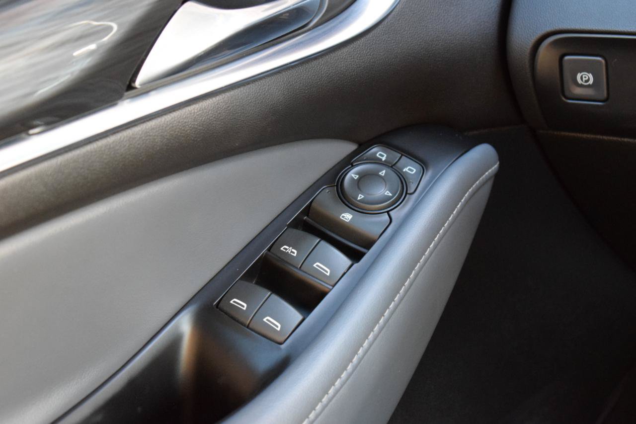 Used 2024 Buick Enclave Essence w/ Experience Buick Package FWD image 21