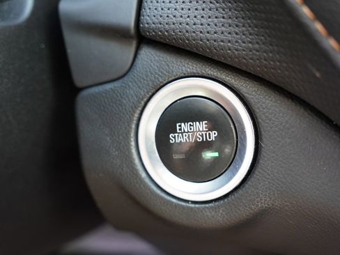 Used 2018 Chevrolet Equinox Premier image 33