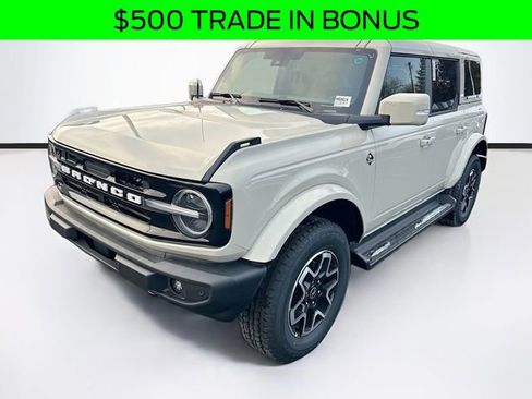 New 2025 Ford Bronco Outer Banks image 4