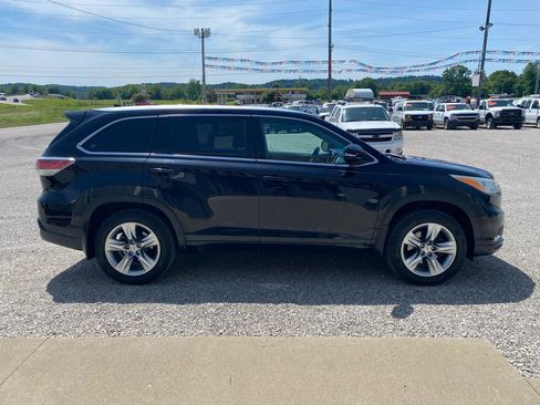 Used 2014 Toyota Highlander Limited Platinum AWD/4WD image 2