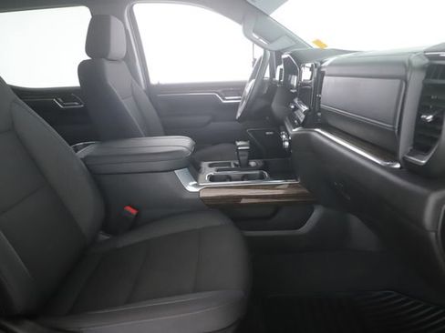 Used 2025 GMC Sierra 1500 Elevation w/ Preferred Package image 30