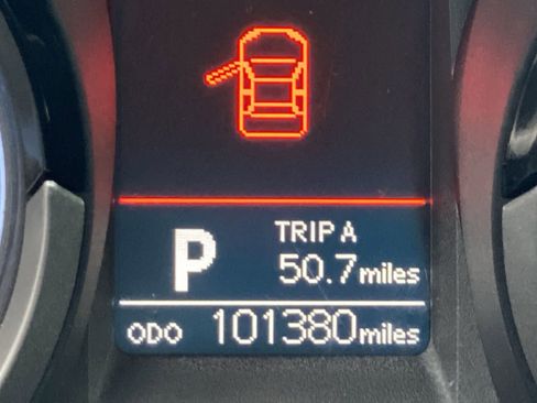 Used 2015 Toyota Corolla S image 36