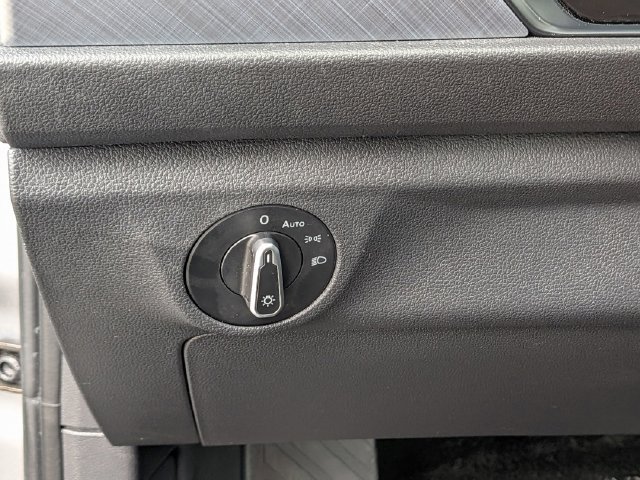 Used 2024 Volkswagen Jetta SE FWD image 18