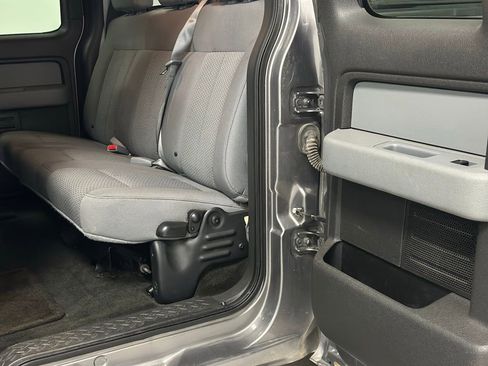 Used 2014 Ford F150 XLT w/ XLT Chrome Package image 18