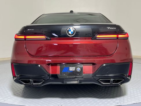 Certified 2023 BMW 760i xDrive w/ Executive Package image 9