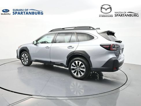 Used 2024 Subaru Outback Limited AWD/4WD image 6