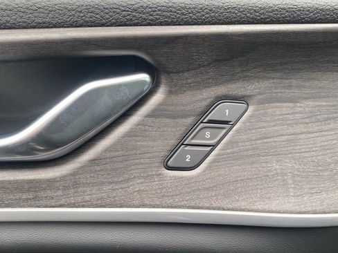 New 2025 Jeep Grand Cherokee Limited image 14