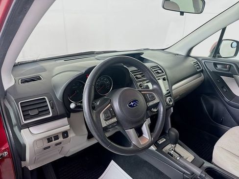 Used 2018 Subaru Forester 2.5i Premium w/ All-Weather Package AWD/4WD image 11