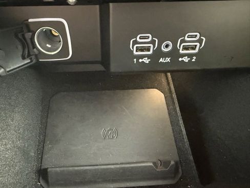 Certified 2025 Jeep Wagoneer Series III w/ Premium Group I image 40