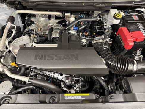 Used 2024 Nissan Rogue S FWD image 27