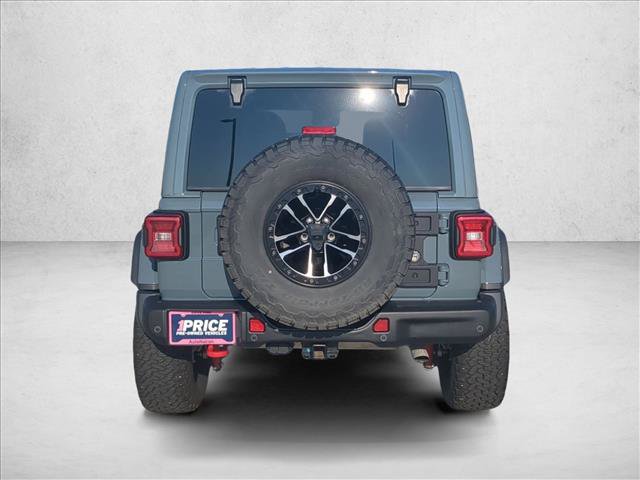 Used 2025 Jeep Wrangler Unlimited Rubicon AWD/4WD image 7