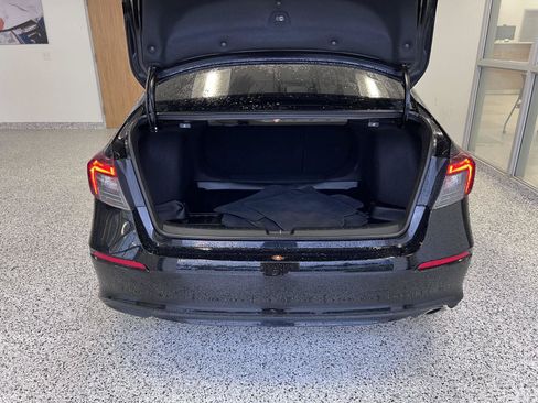 Used 2025 Honda Civic Sport image 15