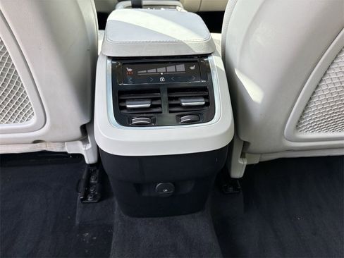 Used 2023 Volvo XC90 B6 Plus w/ Protection Package Premier image 25