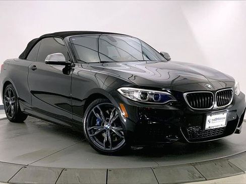 Used 2016 BMW M235i xDrive Convertible image 1
