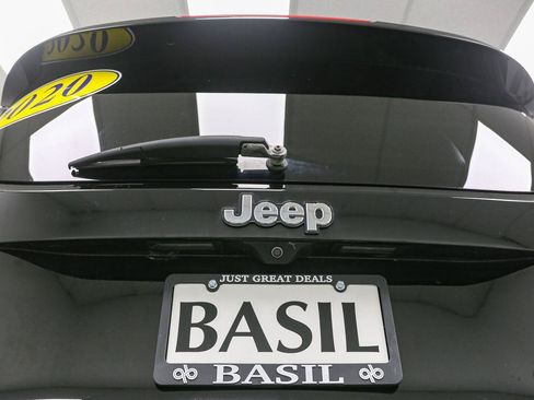 Used 2020 Jeep Renegade Limited AWD/4WD image 13