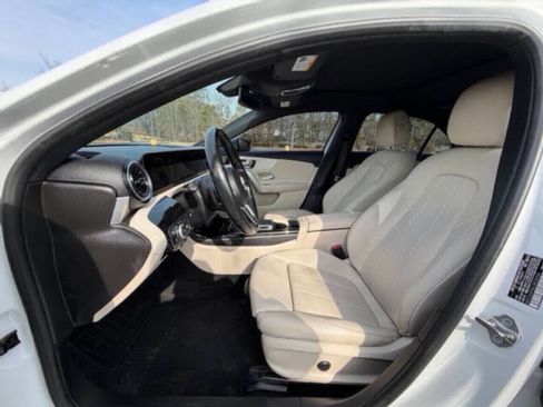 Used 2020 Mercedes-Benz A 220 A 220 4MATIC AWD 4dr Sedan image 10