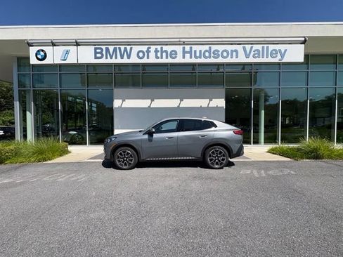 New 2026 BMW X2 xDrive28i w/ Convenience Package AWD/4WD image 1