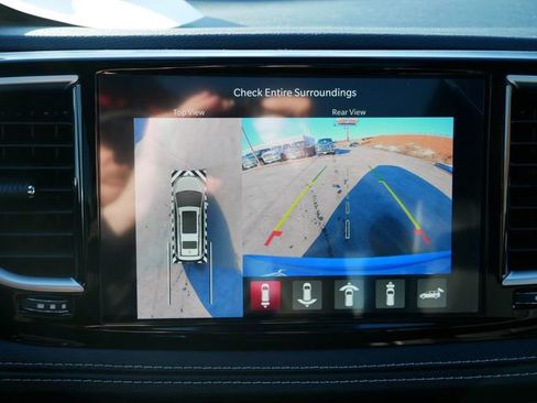 New 2026 Chrysler Pacifica Limited w/ Trailer Tow Group image 25