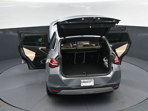 Used 2025 BMW X3 xDrive30i w/ Premium Package image 50