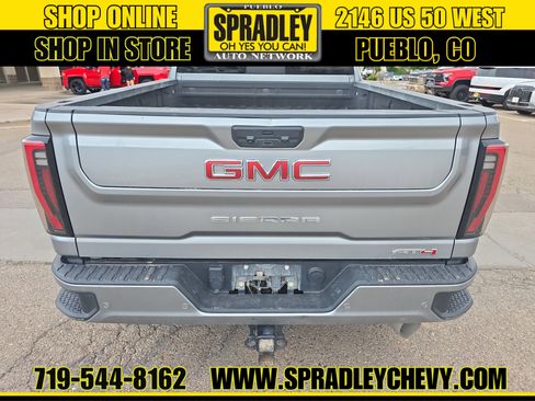 Used 2024 GMC Sierra 2500 AT4 w/ AT4 Premium Plus Package AWD/4WD image 4