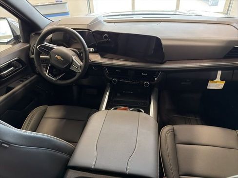 New 2026 Chevrolet Suburban Premier AWD/4WD image 44