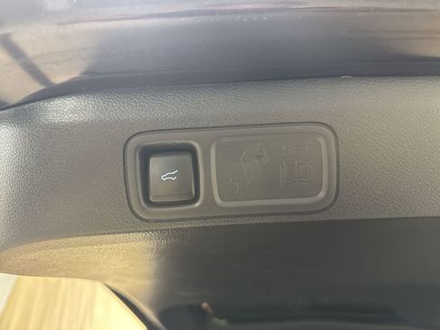 Used 2024 Ford Expedition Max Limited AWD/4WD image 23