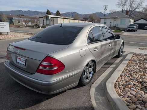 Used 2003 Mercedes-Benz E 320 Sedan image 4