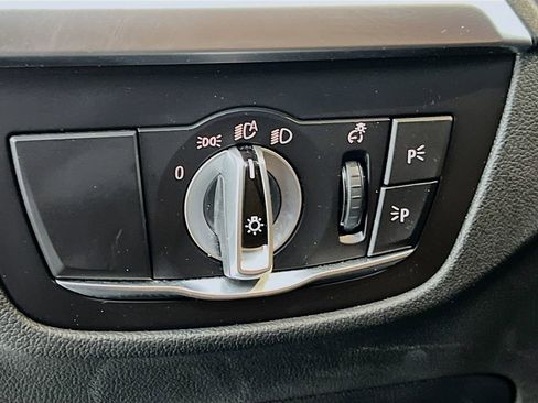 Used 2023 BMW X3 sDrive30i w/ Premium Package image 10