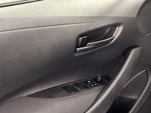 Used 2025 Toyota Corolla LE w/ LE Premium Package FWD image 16