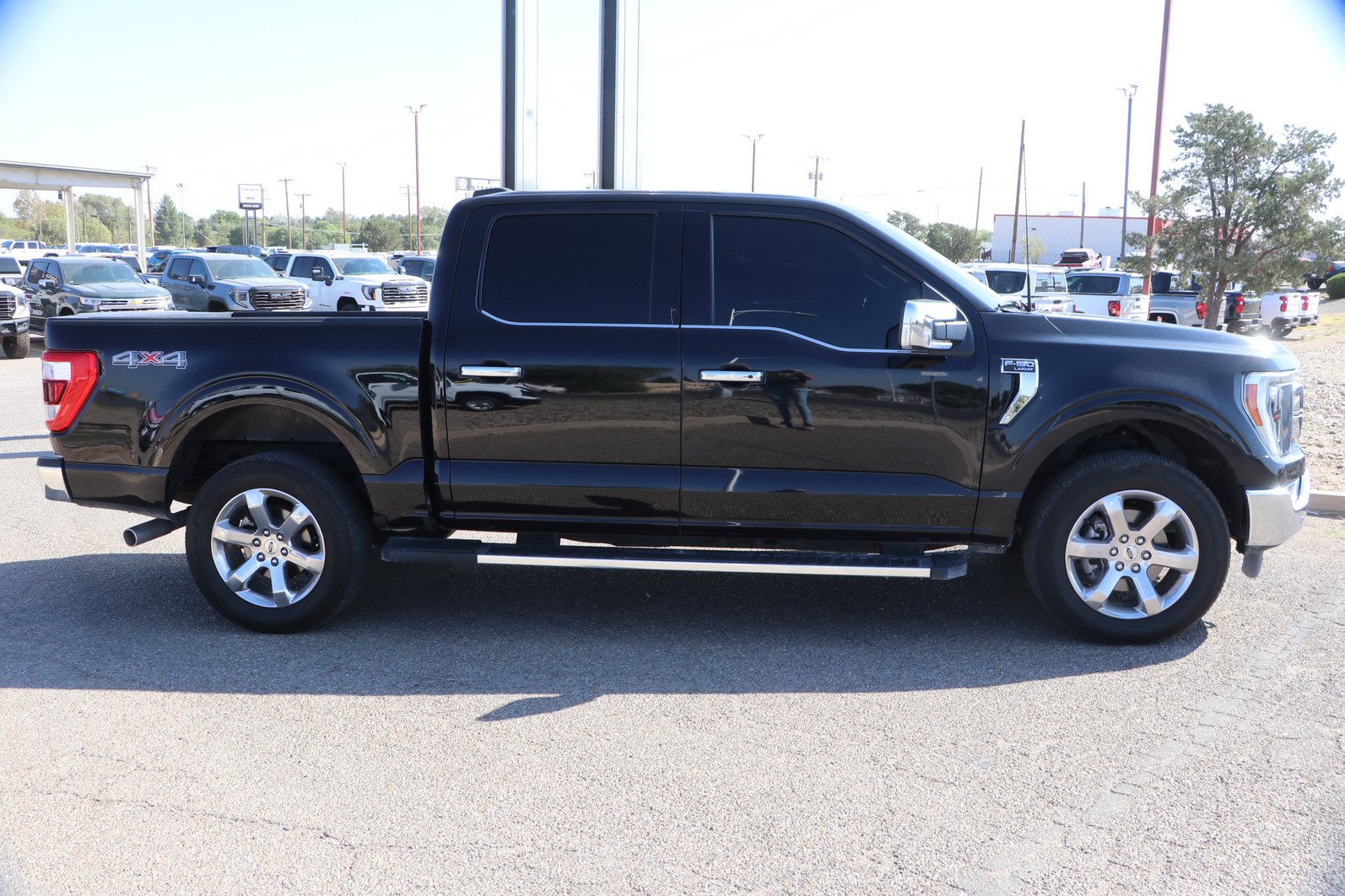 Used 2023 Ford F150 Lariat w/ Equipment Group 502A High AWD/4WD image 8