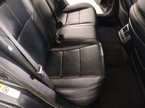 Used 2013 Toyota Avalon XLE image 13