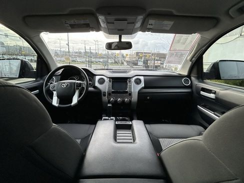 Certified 2016 Toyota Tundra SR5 image 17