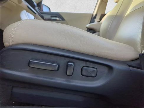 Used 2017 Honda Accord EX-L image 10